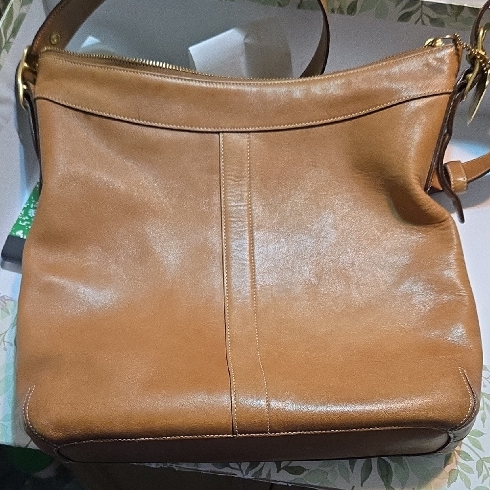 Coach Tan Leather Shoulder Bag - Picture 13 of 16